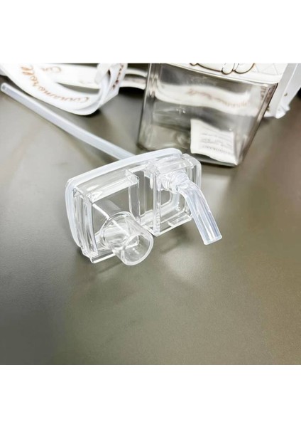 Hello Kitty Figürlü Çocuk Suluk Matara 520ML Askılı Bölmeli Kapak Plastik AD70098 fiyatları