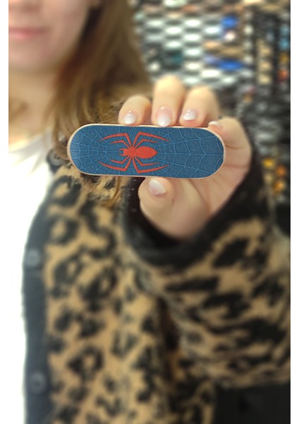 Super Hero Fingerboard – Kahraman Örümcek Temalı Parmak Kaykay fiyatları