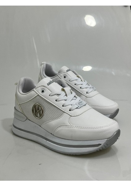 2927 Wickers Beyaz-Gümüş Hafif Dolgu Bayan Spor Ayakkabısı fiyatları