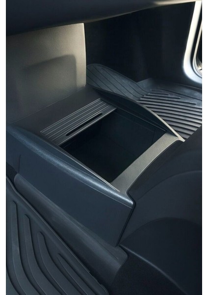 Togg T10X Ön Konsol Ara Saklama Kutusu: Kusursuz Düzen ve Ekstra Fonksiyonellik modelleri