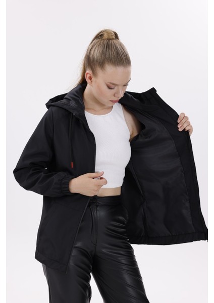 Kadın Siyah Rüzgara Dayanıklı Su Geçirmez Astarlı Kapüşonlu Yağmurluk - Rüzgarlık fırsatları