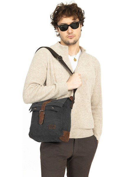 Kanvas Kapaklı Çok Gözlü Çapraz Postacı Çanta Siyah