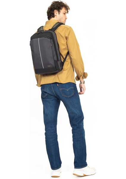 15,6 Inç Laptop ve Tablet Bölmeli Körüklü USB Kablolu Sırt Çantası Gri fiyatları