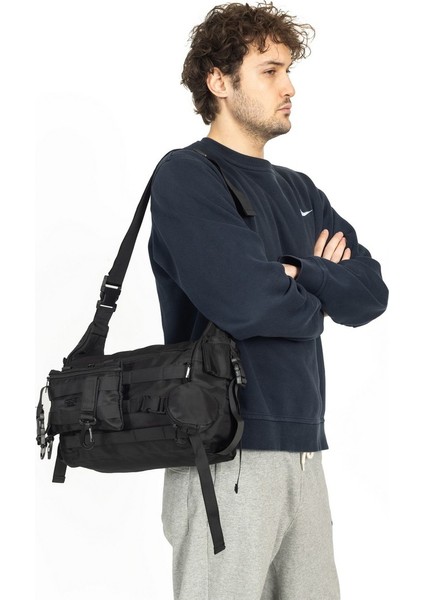 Çok Gözlü Çıkartılabilen Aksesuarlı Postacı Çantası Siyah