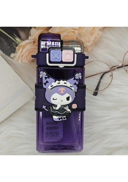 Kuromi Figürlü Sanrio Çocuk Suluk Matara 520ML Askılı Iki Bölmeli Kapak Plastik AD15152