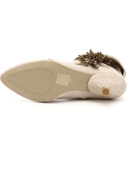 Pine Cone K222 Kadın Süet Topuklu Püsküllü Bot Bej fırsatları