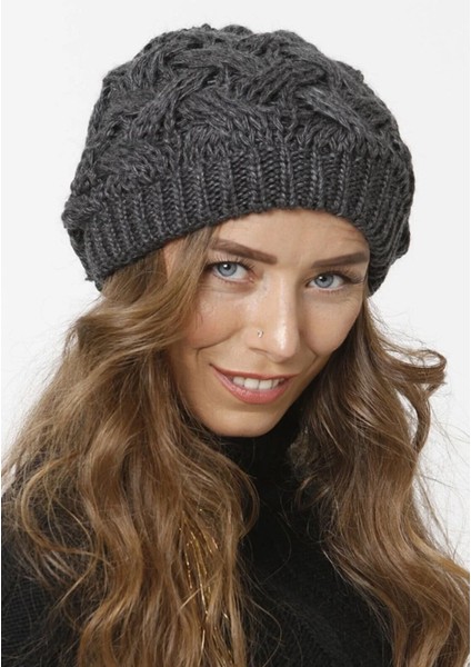 Astarlı Triko Örme Bere