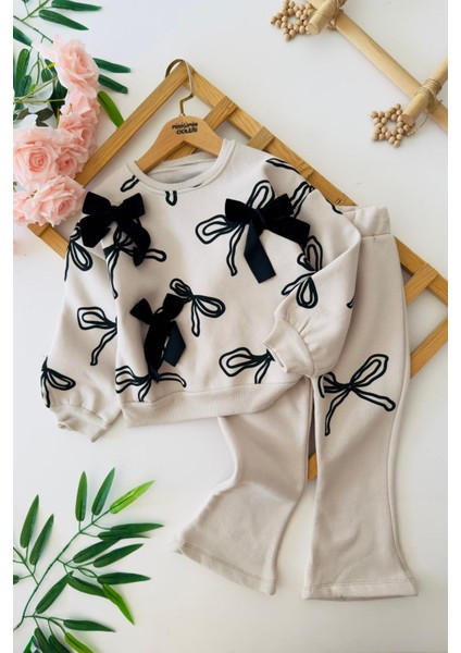 Fiyonk Kadife Detaylı Kışlık Kız Çocuk 2 li takım - Krem