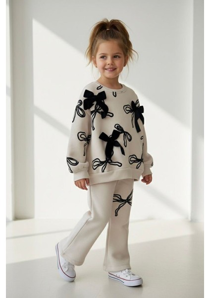 Fiyonk Kadife Detaylı Kışlık Kız Çocuk 2 li takım - Krem modelleri