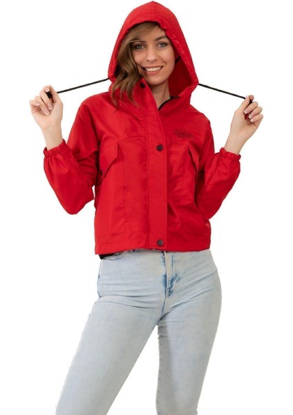 Kadın Su Geçirmez ve Rüzgara Dayanıklı Kapüşonlu Çıt Çıtlı Mevsimlik Yağmurluk modelleri