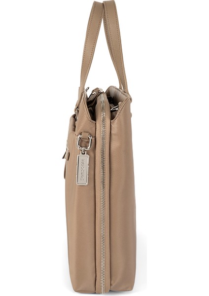 Karissa Evo-Slim Evrak Laptop Çantası 15” fırsatları