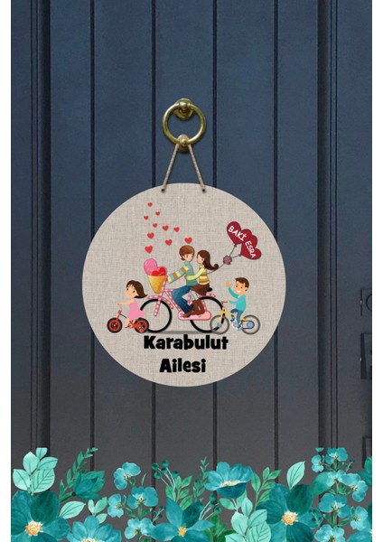 Kapı Süsü Bisikletli Sevimli Aile Ahşap Baskı Kişiye Özel Tasarım modelleri