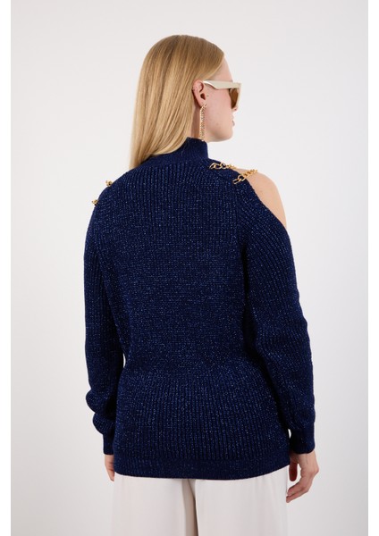 Kadın Koyu Laci Zincir Detaylı Omuz Dekolteli Yarım Balıkçı Yaka Simli Triko Kazak