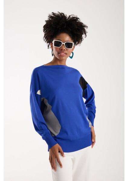 Kadın Saks Mavisi Viskon Kumaş Renk Bloklu Kayık Yaka Triko Bluz fiyatları