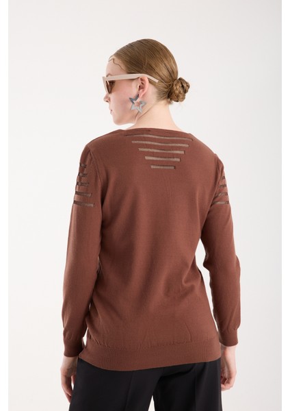 Kadın Kahve Simli Kumaş Detaylı V Yaka Triko Bluz fiyatları