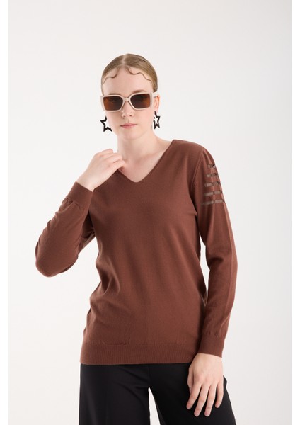 Kadın Kahve Simli Kumaş Detaylı V Yaka Triko Bluz modelleri