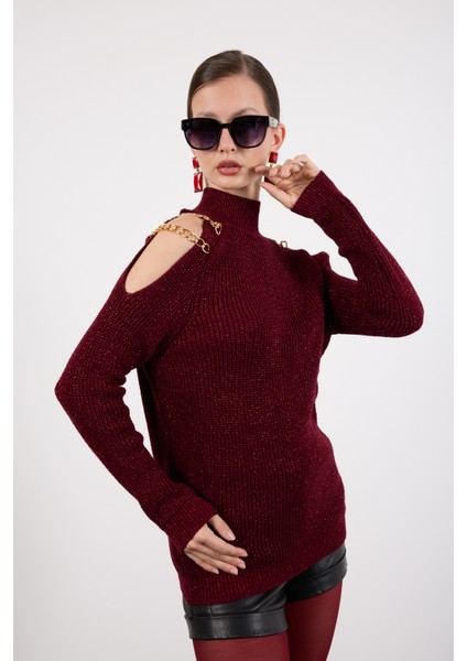 Kadın Bordo Zincir Detaylı Omuz Dekolteli Yarım Balıkçı Yaka Simli Triko Kazak modelleri
