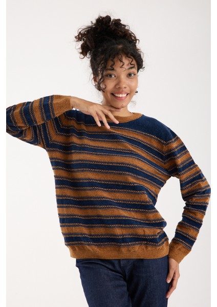 Kadın Laci-Taba Çizgili Çapraz Kontrast Dikiş Detaylı Şönil Kadife Triko Kazak fiyatları