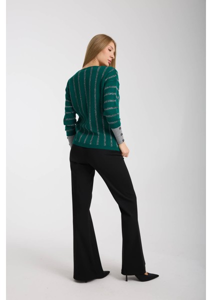 Kadın Koyu Yeşil Simli V Yaka Kazak