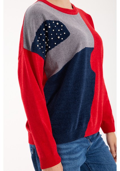 Kadın Kırmızı Şönil Kadife Renk Bloklu Taş Detaylı Bisiklet Yaka Triko Kazak