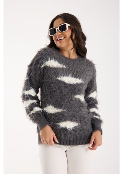 Kadın Füme Sakal Iplik Taş ve Inci Detaylı Bisiklet Yaka Triko Kazak