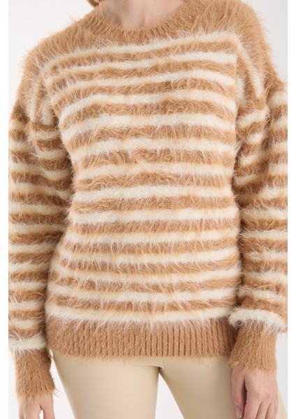 Kadın Bej-Ekru Sakal Iplik Çizgili Bisiklet Yaka Triko Kazak fırsatları