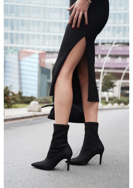 Kadın Sivri Burun Fermuarsız Streç Süet Topuklu Bot Pesina Siyah Süet fiyatları