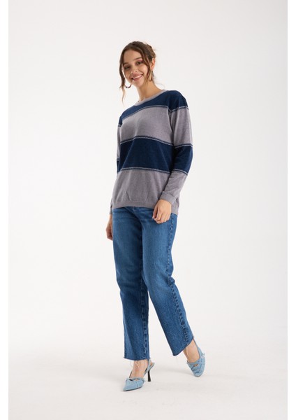 Kadın Gri-Laci Iki Renkli Çapraz Kontrast Dikiş Detaylı Şönil Kadife Triko Bluz