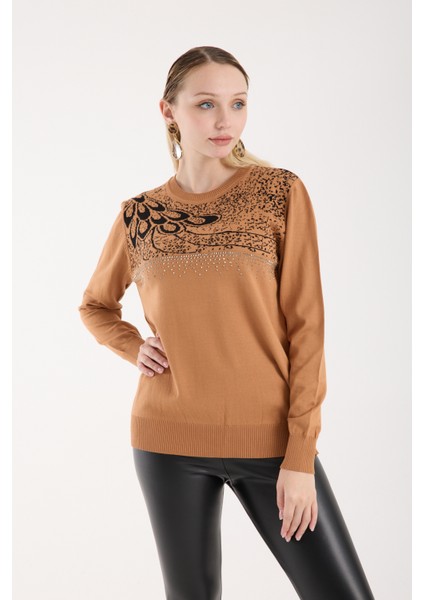 Kadın Bej Elit Viskon Kumaş Taş Detaylı Bisiklet Yaka Triko Bluz fiyatları