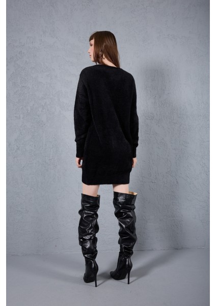 Kadın Siyah Sakal Iplik Boncuk Nakışlı Bisiklet Yaka Triko Kazak fırsatları