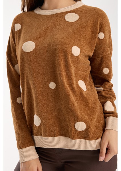 Kadın Taba Puantiyeli Şönil Kadife Bisiklet Yaka Triko Kazak fırsatları