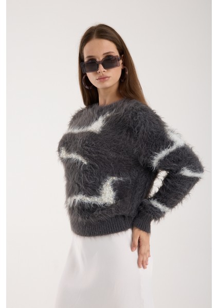 Kadın Füme Sakal Iplik Inci Detaylı Bisiklet Yaka Triko Kazak fiyatları