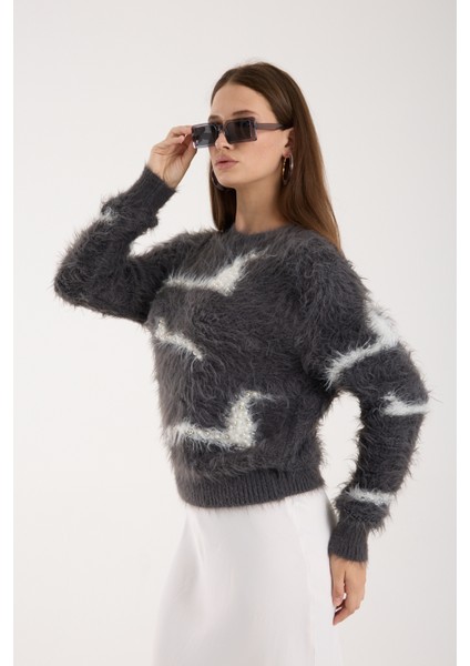 Kadın Füme Sakal Iplik Inci Detaylı Bisiklet Yaka Triko Kazak fırsatları