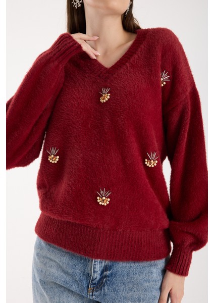 Kadın Bordo Sakal Iplik Önü Aksesuarlı Balon Kollu V Yaka Triko Kazak modelleri