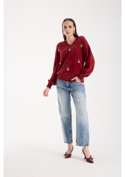 Kadın Bordo Sakal Iplik Önü Aksesuarlı Balon Kollu V Yaka Triko Kazak