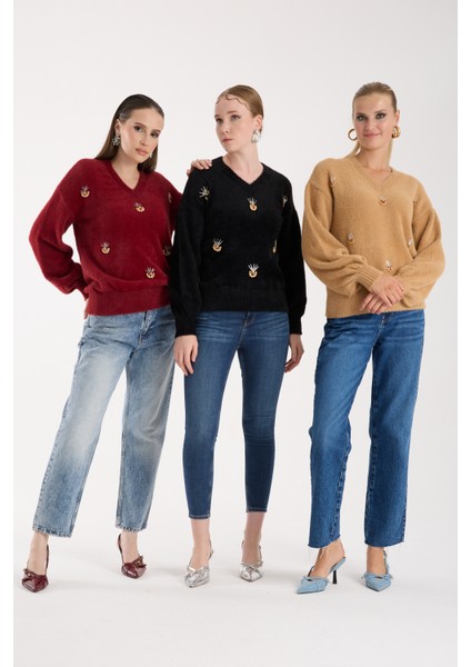 Kadın Bordo Sakal Iplik Önü Aksesuarlı Balon Kollu V Yaka Triko Kazak