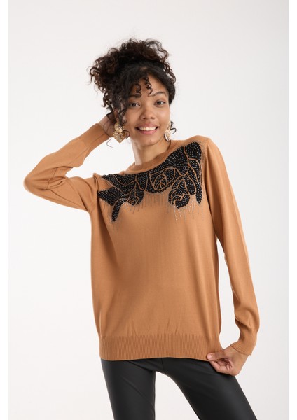 Kadın Bej Elit Viskon Kumaş Taş Detaylı Bisiklet Yaka Triko Bluz indirimleri