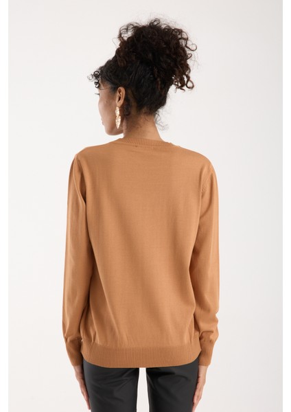 Kadın Bej Elit Viskon Kumaş Taş Detaylı Bisiklet Yaka Triko Bluz