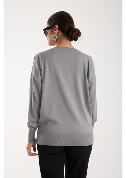 Kadın Gri Viskon Kumaş Renk Bloklu Kayık Yaka Triko Bluz indirimleri