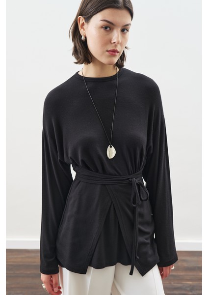Beli Bağlama Tasarımlı Bluz Siyah modelleri