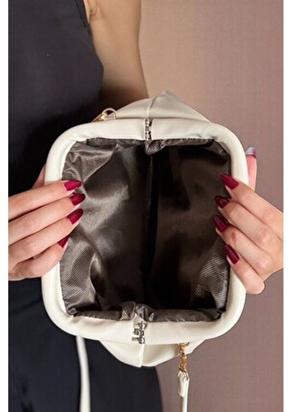 Kadın Krem Yumuşak Deri El ve Omuz Askılı Clutch Çanta