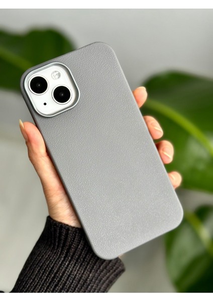 Iphone 13 - 14 - 15 Uyumlu Estetik Dokulu Deri Görünümlü Esnek Silikon Kılıf