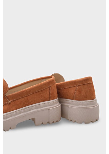 Ashlee Oval Burunlu Püsküllü Trak Tabanlı Süet Kadın Loafer modelleri