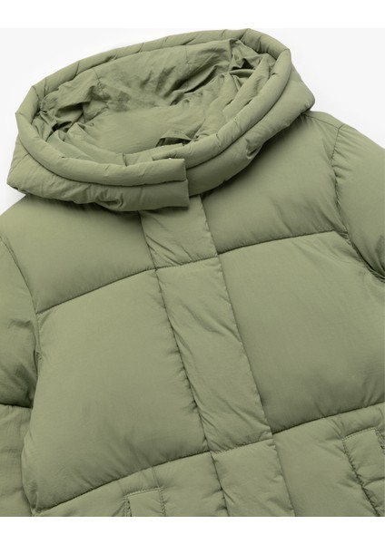 Uzun Kollu Cepli Kapitone Kapşonlu Uzun Şişme Mont modelleri