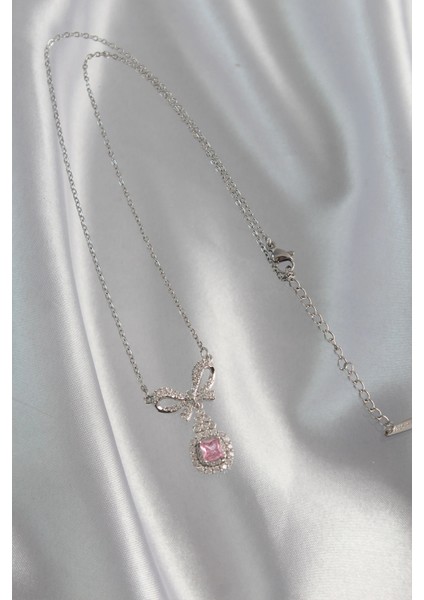 316L Çelik Gümüş Renk Fiyonk Detay Pembe Zirkon Taşlı Tektaş Kolye - TJ-BKO8923 fiyatları