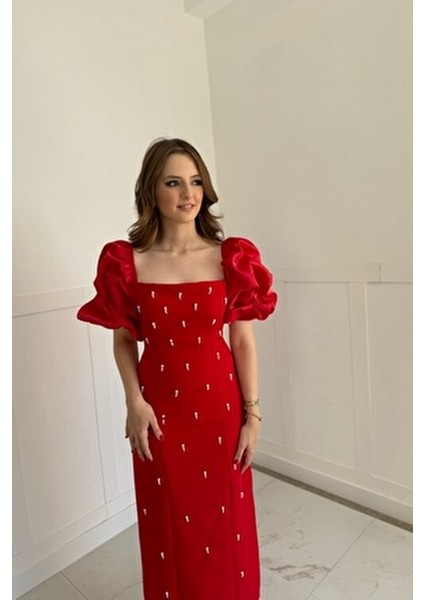 kare yaka maxi boy taş detaylı pera kırmızı elbise fiyatları