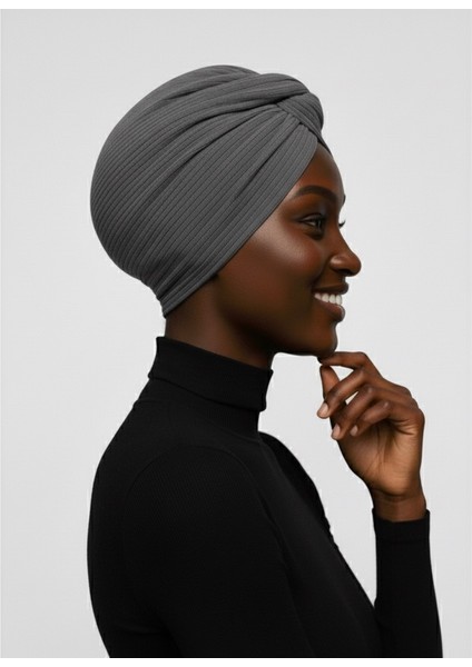 Agraf Plise Koyu Gri Hazır Türban Tesettür Bone