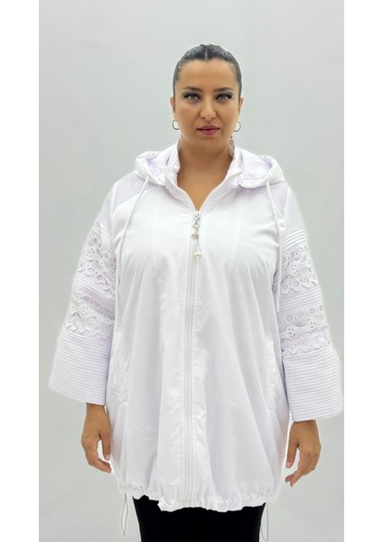 Büyük Beden Kapüşonlu Dantel Detaylı Kadın Ince Yağmurluk Rüzgarlık Mont