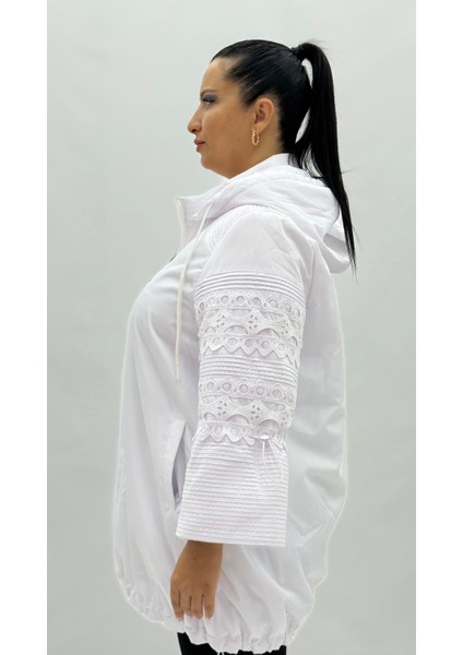 Büyük Beden Kapüşonlu Dantel Detaylı Kadın Ince Yağmurluk Rüzgarlık Mont modelleri