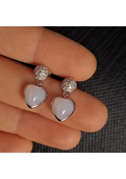 925 Ayar Gümüş Beyaz Mineli Kalp Model Genç/yetişkin Kadın Küpe -Şık Tasarım